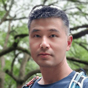 Daryl visa headshot